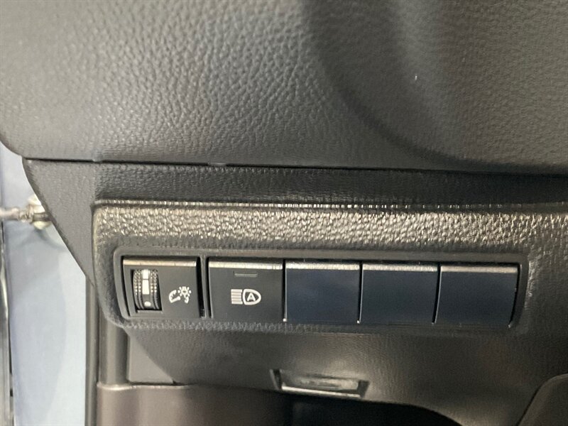 2021 Toyota Corolla LE Sedan 4Cyl / Backup Camera /1-OWNER /61K MILES   - Photo 37 - Gladstone, OR 97027