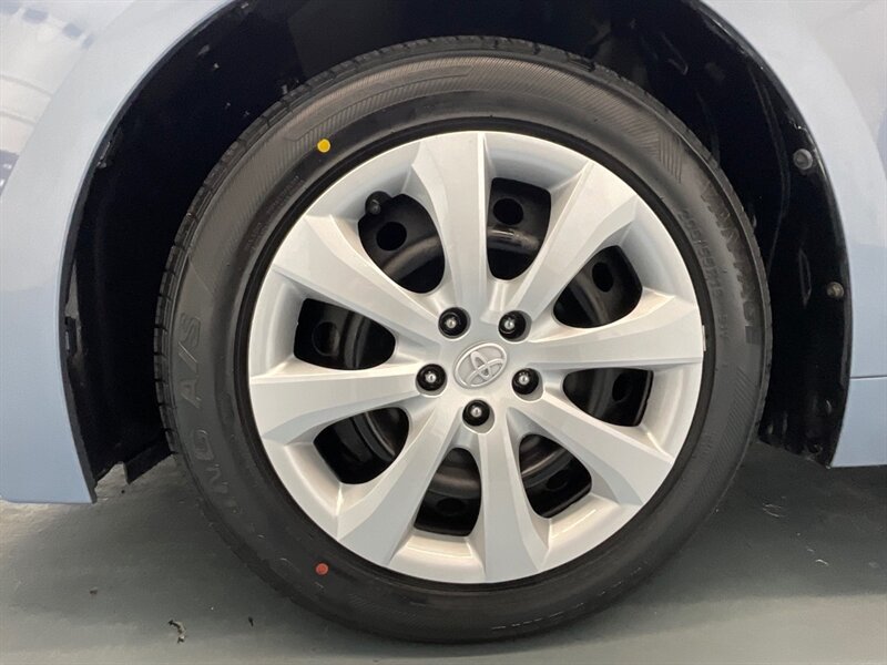 2021 Toyota Corolla LE Sedan 4Cyl / Backup Camera /1-OWNER /61K MILES   - Photo 23 - Gladstone, OR 97027