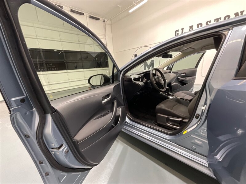 2021 Toyota Corolla LE Sedan 4Cyl / Backup Camera /1-OWNER /61K MILES   - Photo 32 - Gladstone, OR 97027