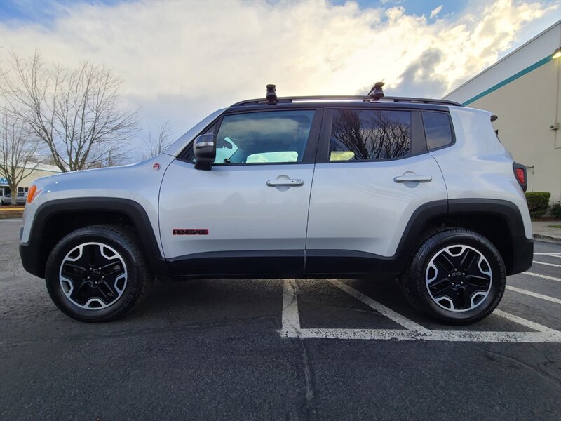 2015 Jeep Renegade Trailhawk 4X4 / Blind Spot / Back-Up CAM / 1-OWNER  / Fresh Trade / Local / No Rust / Excellent Condition - Photo 3 - Portland, OR 97217