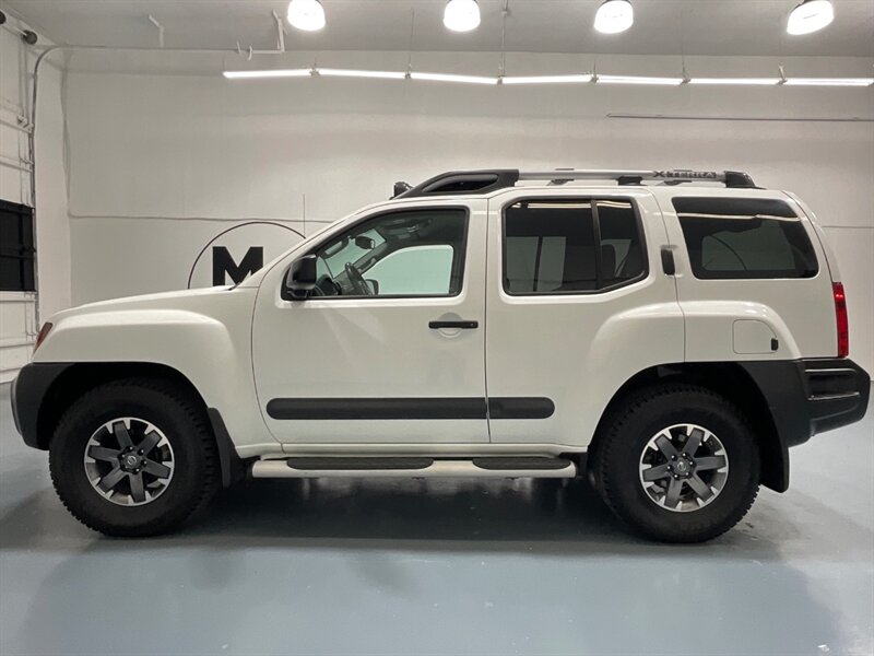 2015 Nissan Xterra PRO-4X Sport Utility 4X4 / 1-OWNER / 71K MILES  / BRAND NEW TIRES / Leather w. Heated Seats / Navigation & Backup camera / Diff Locks / ZERO RUST - Photo 3 - Gladstone, OR 97027