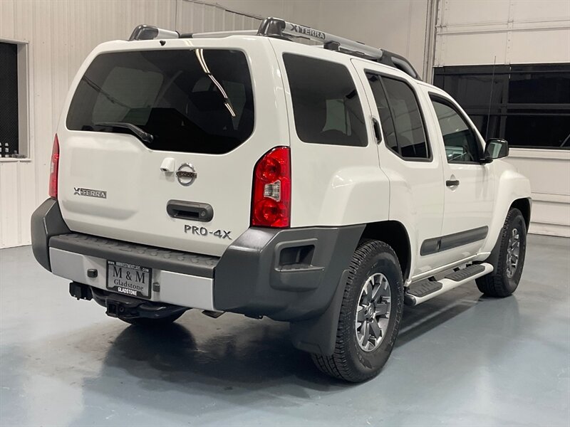 2015 Nissan Xterra PRO-4X Sport Utility 4X4 / 1-OWNER / 71K MILES  / BRAND NEW TIRES / Leather w. Heated Seats / Navigation & Backup camera / Diff Locks / ZERO RUST - Photo 7 - Gladstone, OR 97027