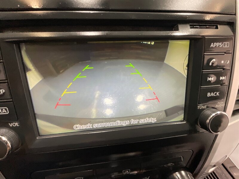 2015 Nissan Xterra PRO-4X Sport Utility 4X4 / 1-OWNER / 71K MILES  / BRAND NEW TIRES / Leather w. Heated Seats / Navigation & Backup camera / Diff Locks / ZERO RUST - Photo 16 - Gladstone, OR 97027