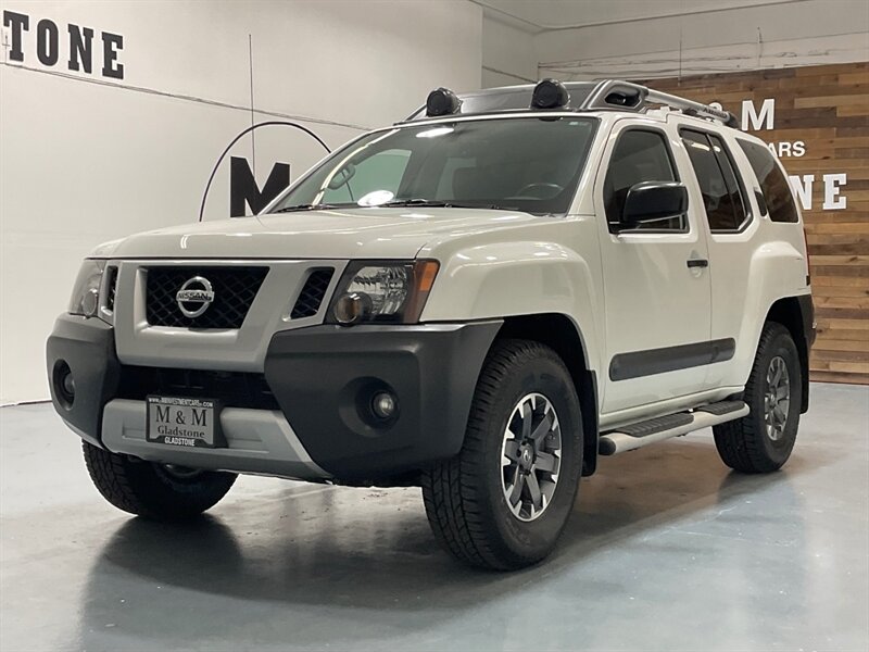 2015 Nissan Xterra PRO-4X Sport Utility 4X4 / 1-OWNER / 71K MILES  / BRAND NEW TIRES / Leather w. Heated Seats / Navigation & Backup camera / Diff Locks / ZERO RUST - Photo 1 - Gladstone, OR 97027
