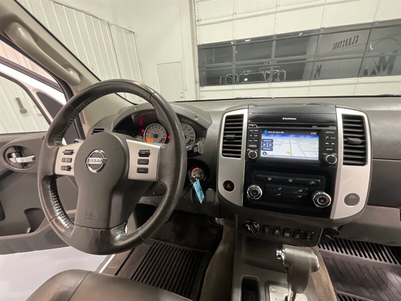 2015 Nissan Xterra PRO-4X Sport Utility 4X4 / 1-OWNER / 71K MILES  / BRAND NEW TIRES / Leather w. Heated Seats / Navigation & Backup camera / Diff Locks / ZERO RUST - Photo 39 - Gladstone, OR 97027