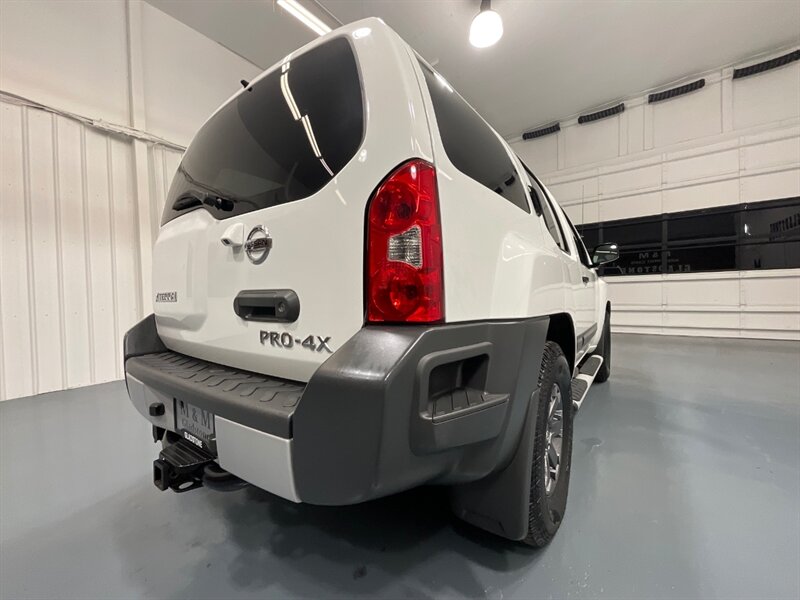 2015 Nissan Xterra PRO-4X Sport Utility 4X4 / 1-OWNER / 71K MILES  / BRAND NEW TIRES / Leather w. Heated Seats / Navigation & Backup camera / Diff Locks / ZERO RUST - Photo 53 - Gladstone, OR 97027