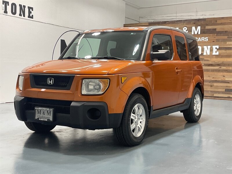 2006 Honda Element EX-P Sport Utility AWD / Sunroof / ZERO RUST  / SUPER CLEAN HONDA / VERY WELL MAINTAINED - Photo 1 - Gladstone, OR 97027