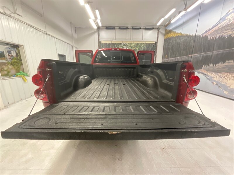 2007 Dodge Ram 2500 BIG HORN 4X4 / 5.9L CUMMINS DIESEL/ 6-SPEED MANUAL  / LONG BED / RUST FREE / Excel Cond / 156,000 MILES - Photo 30 - Gladstone, OR 97027