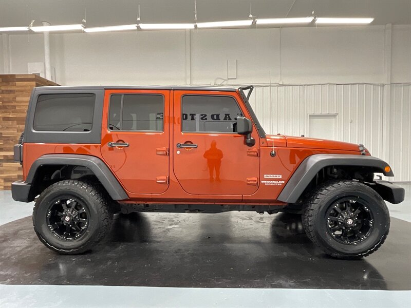 2014 Jeep Wrangler Unlimited Sport S 4X4 / V6 / Hard Top / NEW TIRES  / LOCAL NO RUST - Photo 4 - Gladstone, OR 97027