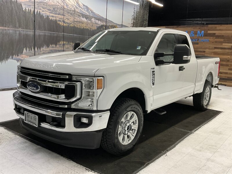 2020 Ford F-250 XLT Super Duty 4X4 / 6.2L V8 GAS / 1-OWNER  / Excel Cond - Photo 1 - Gladstone, OR 97027