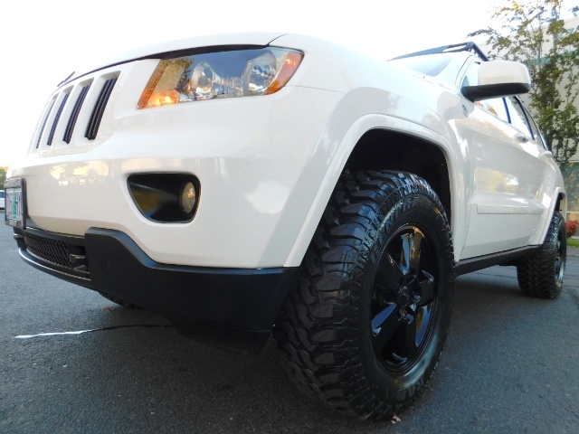 2011 Jeep Grand Cherokee Laredo 4WD OFF ROAD ANNIVERSARY LIFTED   - Photo 21 - Portland, OR 97217