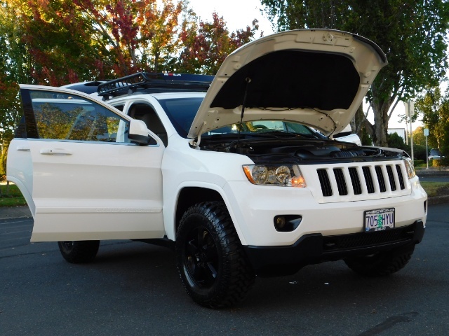 2011 Jeep Grand Cherokee Laredo 4WD OFF ROAD ANNIVERSARY LIFTED   - Photo 29 - Portland, OR 97217