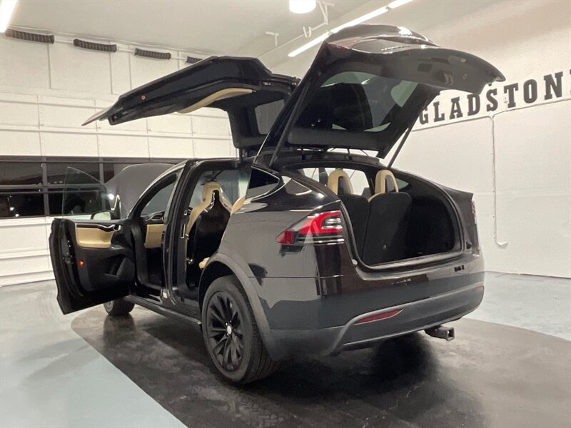 2016 Tesla Model X 75D Sport Utility AWD / 7-Passenger / 42,000 MILES  / AUTOPILOT - Photo 13 - Gladstone, OR 97027