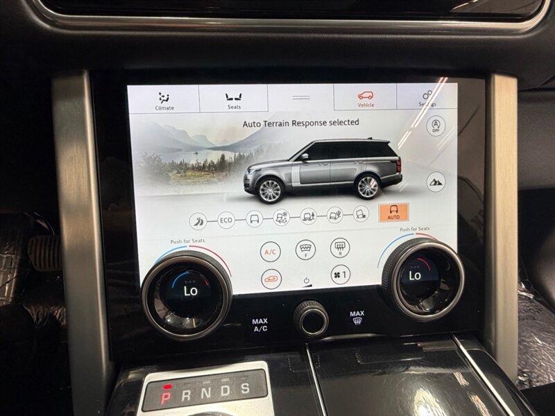 2019 Land Rover Range Rover Supercharged AWD 5.0L V8 SUPERCHARGED 1-OWNER / Panoramic sunroof / Vision Assist Pkg - Photo 37 - Gladstone, OR 97027