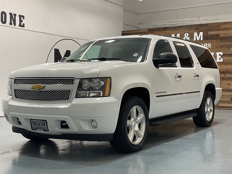 2013 Chevrolet Suburban LTZ 4x4 / Leather / Sunroof / DVD Player / 3RD ROW  / LOCAL w. ZERO RUST - Photo 1 - Gladstone, OR 97027