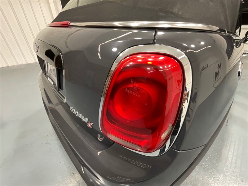 2017 MINI Cooper S Cooper S Convertible /Automatic/Leather /77K MILES / Leather & Heated Seats - Photo 28 - Gladstone, OR 97027