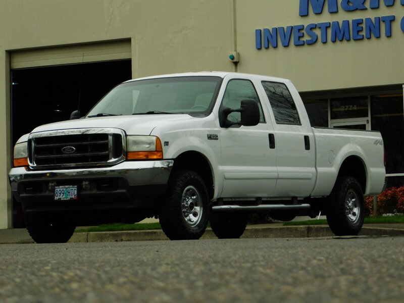 2001 Ford F-250 Super Duty Lariat 4X4 / V10 6.8L /  LOW LOW MILES   - Photo 43 - Portland, OR 97217