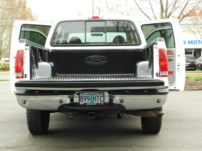 2001 Ford F-250 Super Duty Lariat 4X4 / V10 6.8L /  LOW LOW MILES   - Photo 21 - Portland, OR 97217