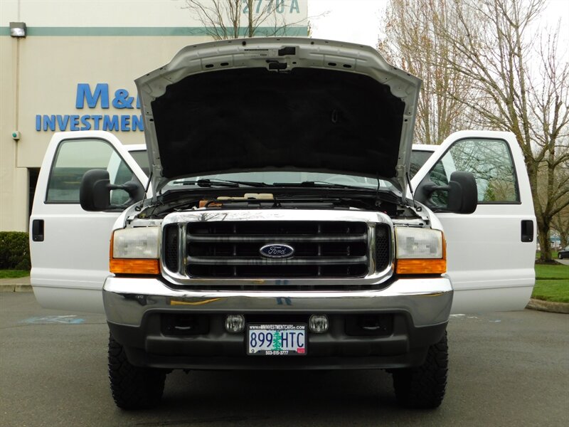 2001 Ford F-250 Super Duty Lariat 4X4 / V10 6.8L /  LOW LOW MILES   - Photo 31 - Portland, OR 97217