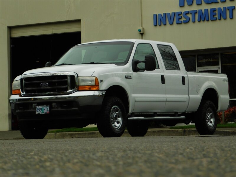 2001 Ford F-250 Super Duty Lariat 4X4 / V10 6.8L /  LOW LOW MILES   - Photo 39 - Portland, OR 97217