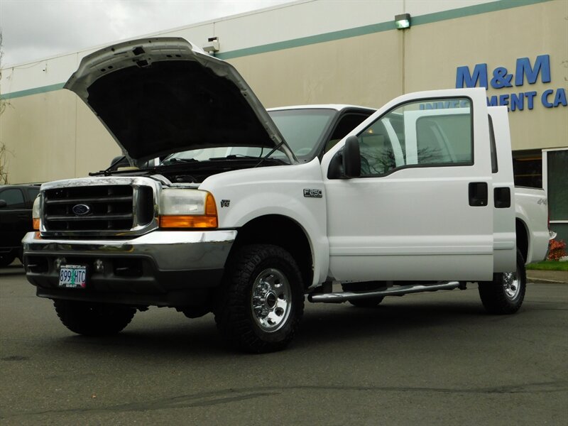 2001 Ford F-250 Super Duty Lariat 4X4 / V10 6.8L /  LOW LOW MILES   - Photo 25 - Portland, OR 97217