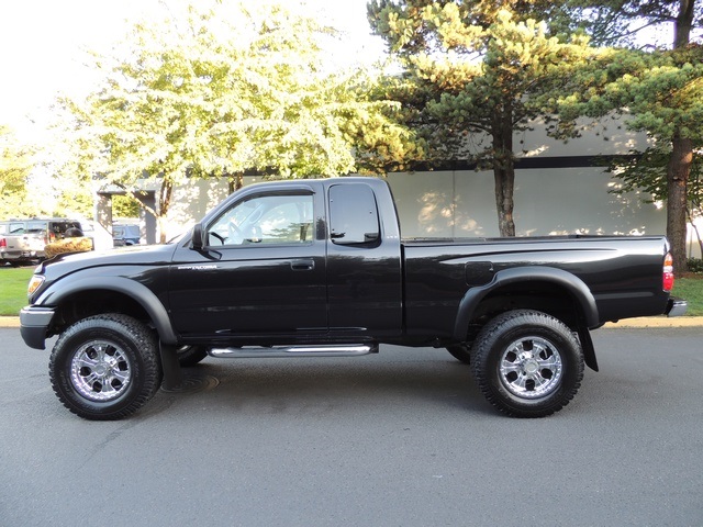 2002 Toyota Tacoma Extra Cab SR5 / 4X4 / 4Cyl /PRISTINE COND/72k mile   - Photo 3 - Portland, OR 97217