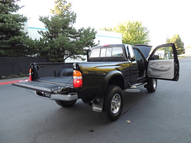 2002 Toyota Tacoma Extra Cab SR5 / 4X4 / 4Cyl /PRISTINE COND/72k mile   - Photo 16 - Portland, OR 97217