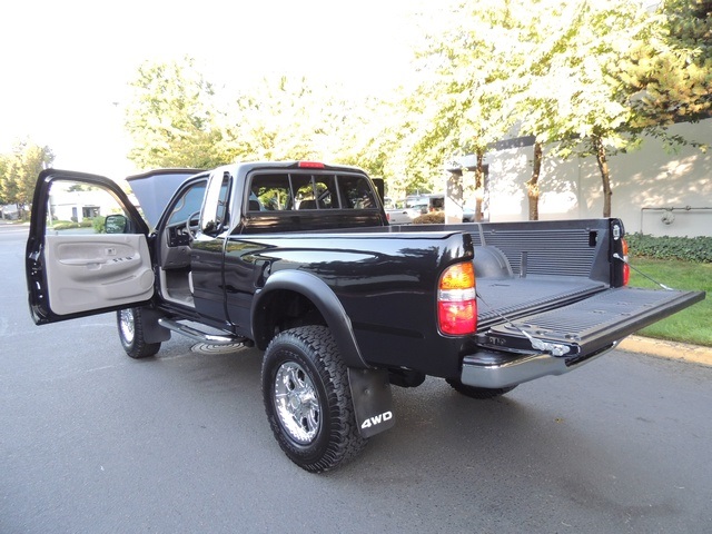 2002 Toyota Tacoma Extra Cab SR5 / 4X4 / 4Cyl /PRISTINE COND/72k mile   - Photo 13 - Portland, OR 97217