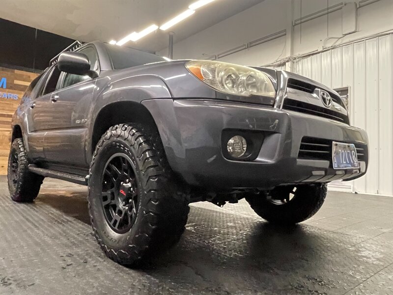 2008 Toyota 4Runner SR5 4x4 / 6Cyl / NEW LIFT w/ TRD WHEELS & BFGOODRI  BRAND NEW SUSPENSION LIFT W/ NEW 33 " BF GOODRICH TIRES & 17 " TRD OEM TOYOTA WHEELS / SHARP & RUST FREE - Photo 10 - Gladstone, OR 97027