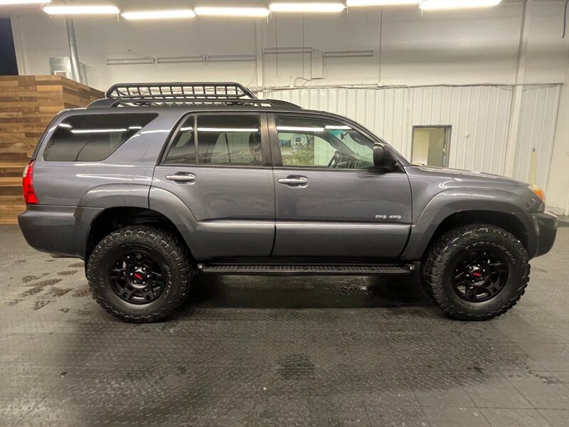 2008 Toyota 4Runner SR5 4x4 / 6Cyl / NEW LIFT w/ TRD WHEELS & BFGOODRI  BRAND NEW SUSPENSION LIFT W/ NEW 33 " BF GOODRICH TIRES & 17 " TRD OEM TOYOTA WHEELS / SHARP & RUST FREE - Photo 4 - Gladstone, OR 97027