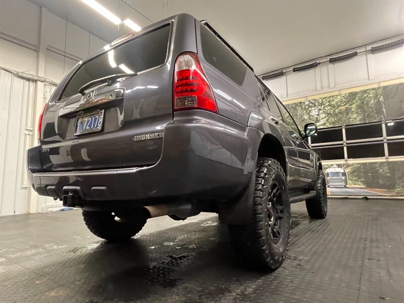 2008 Toyota 4Runner SR5 4x4 / 6Cyl / NEW LIFT w/ TRD WHEELS & BFGOODRI  BRAND NEW SUSPENSION LIFT W/ NEW 33 " BF GOODRICH TIRES & 17 " TRD OEM TOYOTA WHEELS / SHARP & RUST FREE - Photo 12 - Gladstone, OR 97027