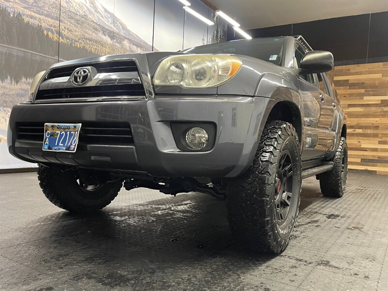 2008 Toyota 4Runner SR5 4x4 / 6Cyl / NEW LIFT w/ TRD WHEELS & BFGOODRI  BRAND NEW SUSPENSION LIFT W/ NEW 33 " BF GOODRICH TIRES & 17 " TRD OEM TOYOTA WHEELS / SHARP & RUST FREE - Photo 9 - Gladstone, OR 97027