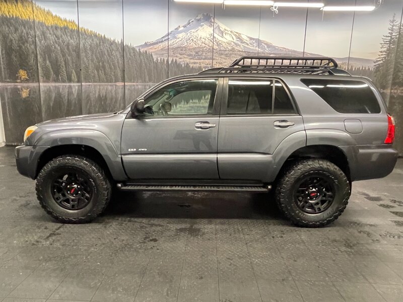 2008 Toyota 4Runner SR5 4x4 / 6Cyl / NEW LIFT w/ TRD WHEELS & BFGOODRI  BRAND NEW SUSPENSION LIFT W/ NEW 33 " BF GOODRICH TIRES & 17 " TRD OEM TOYOTA WHEELS / SHARP & RUST FREE - Photo 3 - Gladstone, OR 97027