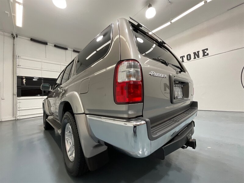 2001 Toyota 4Runner SR5 4X4 / 3.4L V6 / Leather Seats / 99,000 MILES  / FRESH TIMING BELT SERVICE DONE - Photo 50 - Gladstone, OR 97027