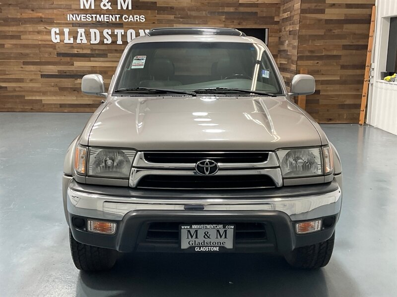 2001 Toyota 4Runner SR5 4X4 / 3.4L V6 / Leather Seats / 99,000 MILES  / FRESH TIMING BELT SERVICE DONE - Photo 5 - Gladstone, OR 97027