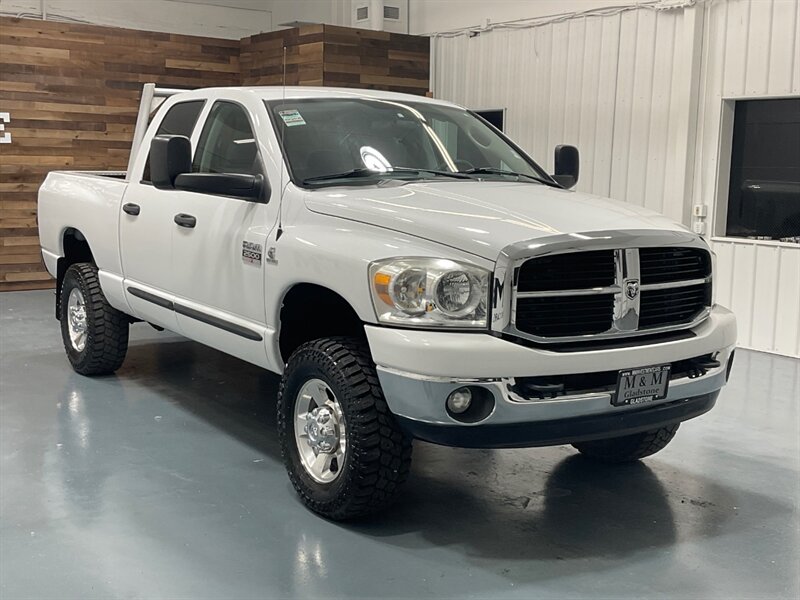 2007 Dodge Ram 2500 SLT BIG HORN 4X4 / 6.7L DIESEL / 6-SPEED MANUAL  / LOW MILES w. SHORT BED - Photo 2 - Gladstone, OR 97027