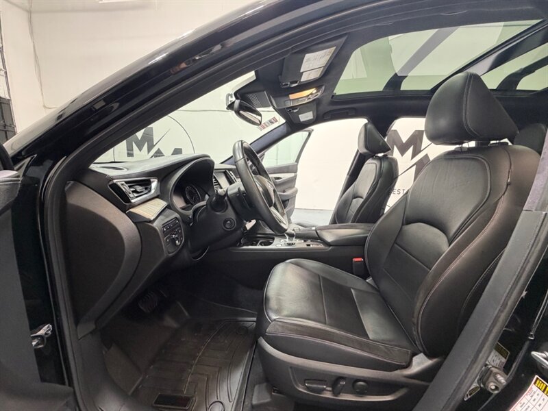 2019 INFINITI QX50 Essential / Leather Heated & Cooled Seats / Pano Sunroof - Photo 9 - Gladstone, OR 97027