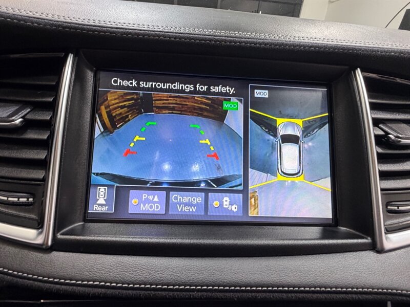 2019 INFINITI QX50 Essential / Leather Heated & Cooled Seats / Pano Sunroof - Photo 18 - Gladstone, OR 97027