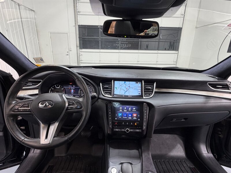 2019 INFINITI QX50 Essential / Leather Heated & Cooled Seats / Pano Sunroof - Photo 39 - Gladstone, OR 97027