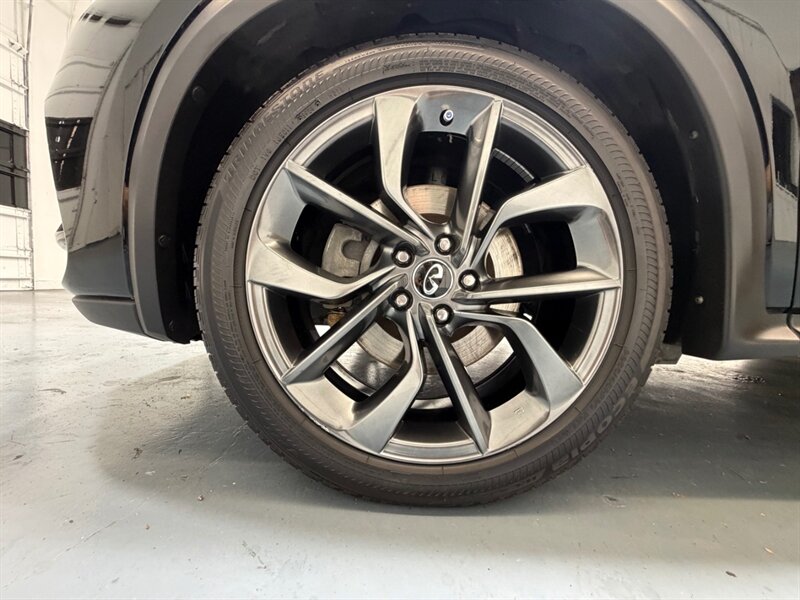 2019 INFINITI QX50 Essential / Leather Heated & Cooled Seats / Pano Sunroof - Photo 23 - Gladstone, OR 97027