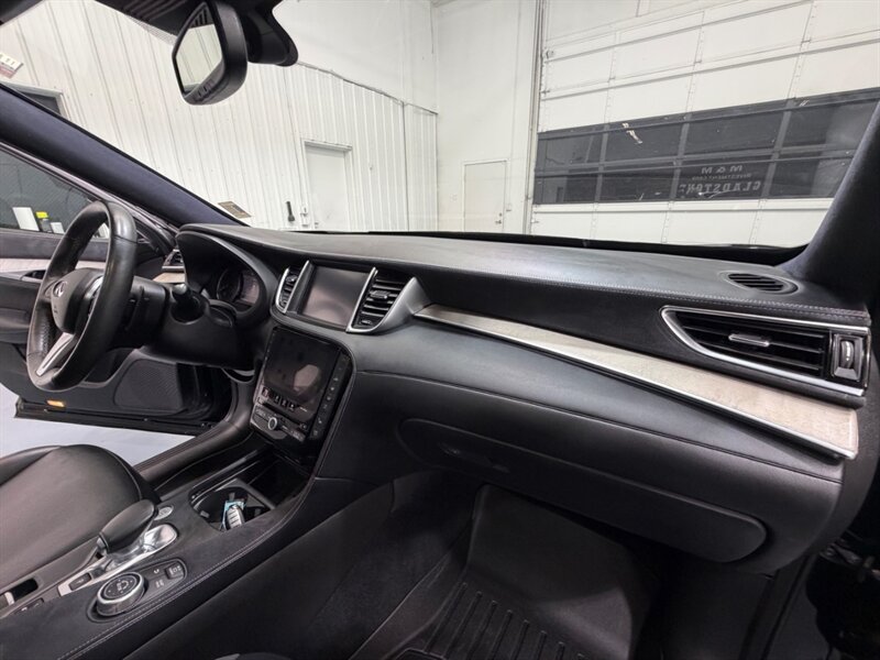 2019 INFINITI QX50 Essential / Leather Heated & Cooled Seats / Pano Sunroof - Photo 36 - Gladstone, OR 97027