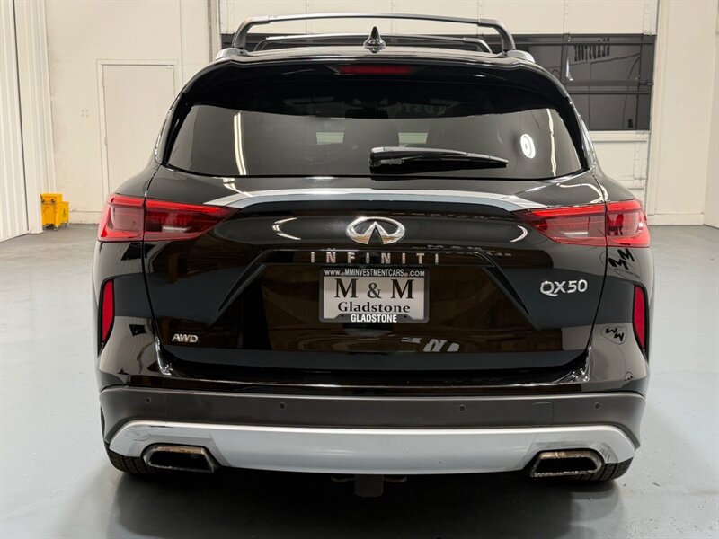2019 INFINITI QX50 Essential / Leather Heated & Cooled Seats / Pano Sunroof - Photo 6 - Gladstone, OR 97027