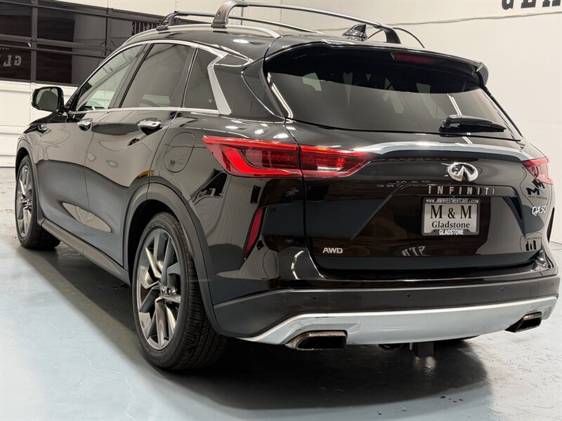 2019 INFINITI QX50 Essential / Leather Heated & Cooled Seats / Pano Sunroof - Photo 8 - Gladstone, OR 97027