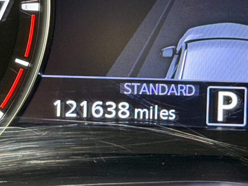 2019 INFINITI QX50 Essential / Leather Heated & Cooled Seats / Pano Sunroof - Photo 51 - Gladstone, OR 97027