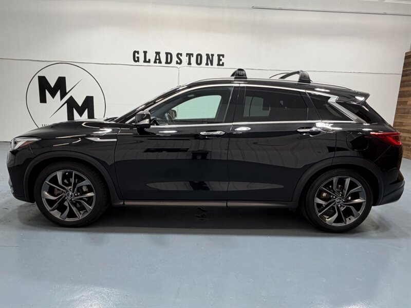 2019 INFINITI QX50 Essential / Leather Heated & Cooled Seats / Pano Sunroof - Photo 3 - Gladstone, OR 97027