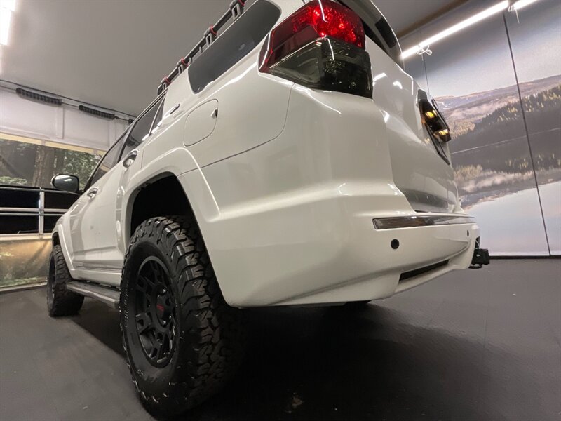 2011 Toyota 4Runner SR5 4X4/ 3RD ROW SEAT / NEW LIFT WHEELS TIRES  BRAND NEW SUSPENSION LIFT KIT w/ NEW WHEELS & TIRES & RACK - Photo 26 - Gladstone, OR 97027