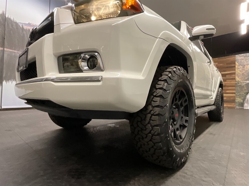 2011 Toyota 4Runner SR5 4X4/ 3RD ROW SEAT / NEW LIFT WHEELS TIRES  BRAND NEW SUSPENSION LIFT KIT w/ NEW WHEELS & TIRES & RACK - Photo 9 - Gladstone, OR 97027