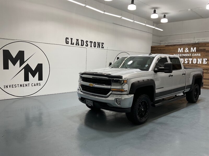 2017 Chevrolet Silverado 1500 LT Crew Cab 4X4 / 5.3L V8 / Leather / NEW TIRES  / ZERO RUST / Leather w. Heated Seats / Backup Camera / LONG BED ( 6.5ft) / 81K MILES - Photo 61 - Gladstone, OR 97027