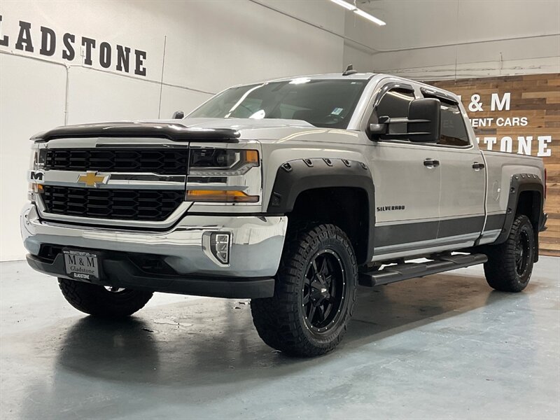 2017 Chevrolet Silverado 1500 LT Crew Cab 4X4 / 5.3L V8 / Leather / NEW TIRES  / ZERO RUST / Leather w. Heated Seats / Backup Camera / LONG BED ( 6.5ft) / 81K MILES - Photo 59 - Gladstone, OR 97027