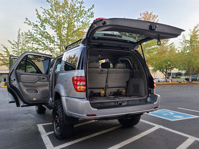 2002 Toyota Sequoia Limited 4X4 / 8-Seats / New Timing Belt / LIFTED  / LEATHER / Sun Roof / NEW TIRES / Low Miles - Photo 27 - Portland, OR 97217